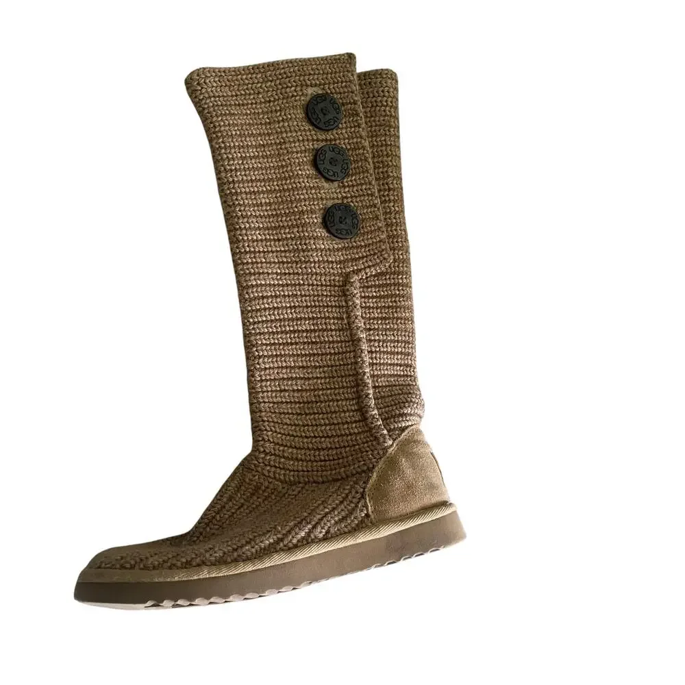 UGG Women’s Classic Cardy Boots Size 7 US / 38 EU Beige 5819 Sweater Boot Brown